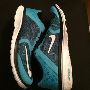Nike running shoes perfect condition