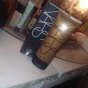 Narrs body illuminator in  Laguna