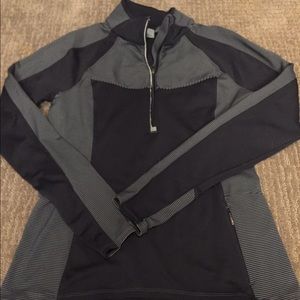 Athleta Spotlight Halfzip