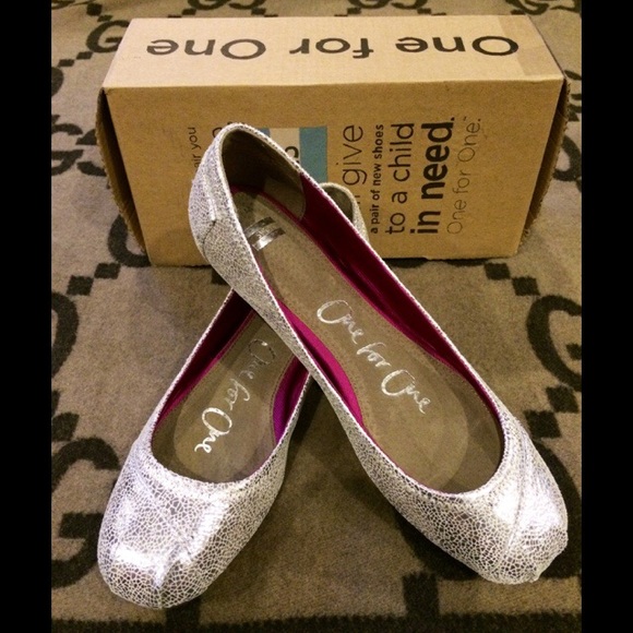 TOMS CRACKLED SUEDE LEATHER MARLTON BALLET FLAT