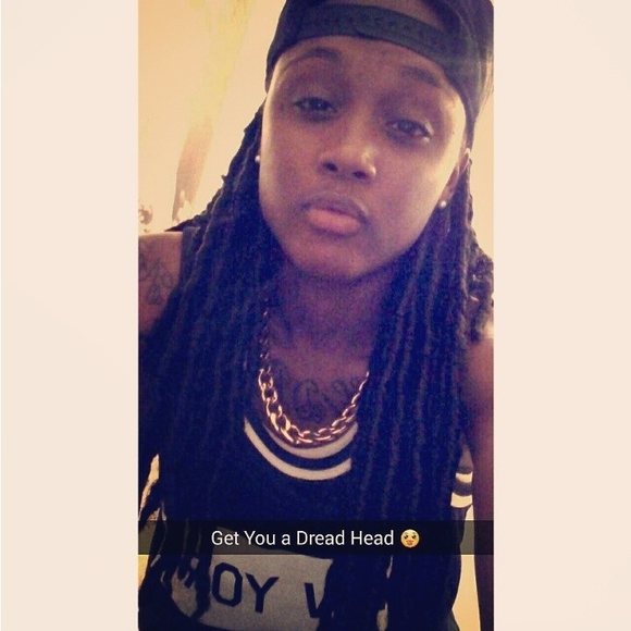 Meet your Posher, Alexus - Picture 1 of 1