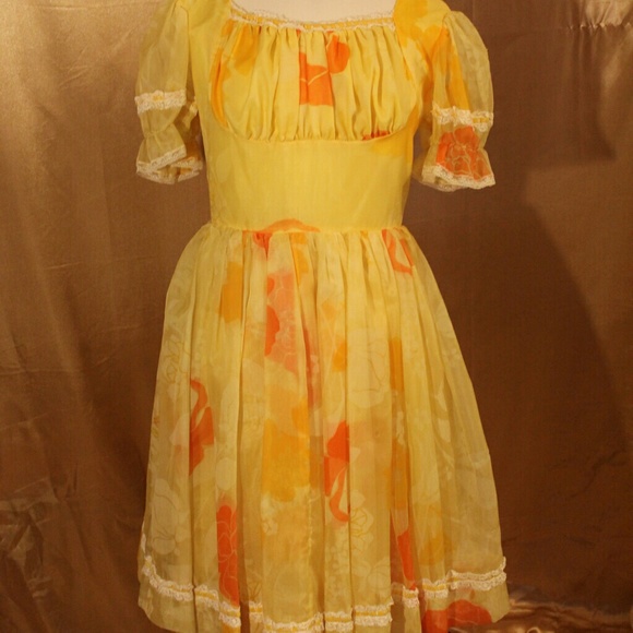 Vintage yellow floral dress