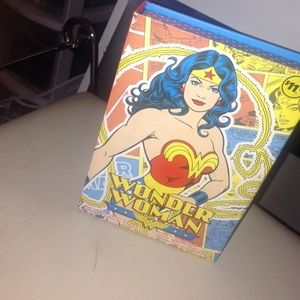 Limited addition wonder woman make up