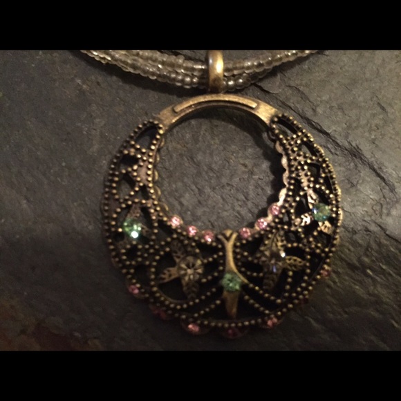 Lia Sophia necklace - Picture 2 of 2