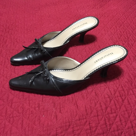 Shoes - Picture 2 of 3