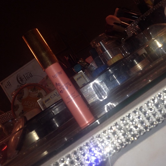Tartan lip surgeons lip cream in adorned