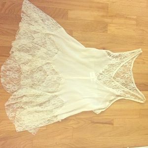 WHITE LACE DRESS-NEVER WORN