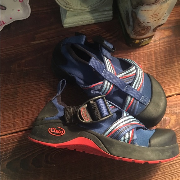 LIKE NEW~ KIDS CHACOS'S ~ SIZE 11~ ADORABLE
