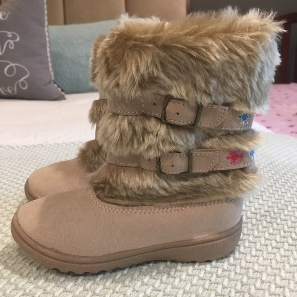Cute furry toddler boots