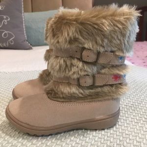 Cute furry toddler boots