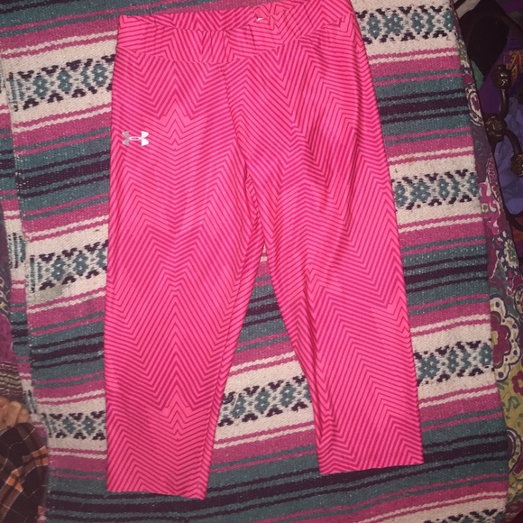 Under Armour cropped leggings