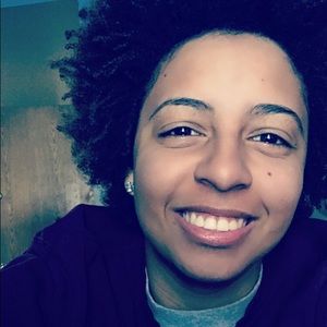 Meet your Posher, Whitney