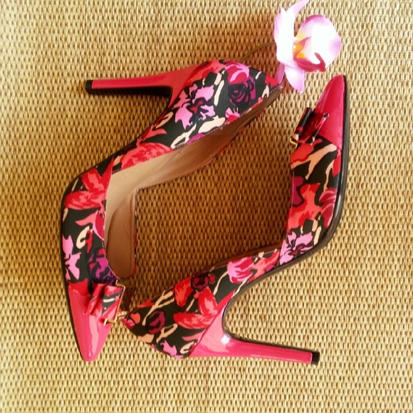 ISAAC MIZRAHI Pink Floral Pump NWOB - Picture 2 of 4