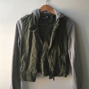 Army Green Military Jacket/Sweatshirt