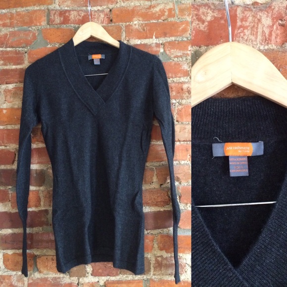 Nordstrom charcoal cashmere v-neck sweater