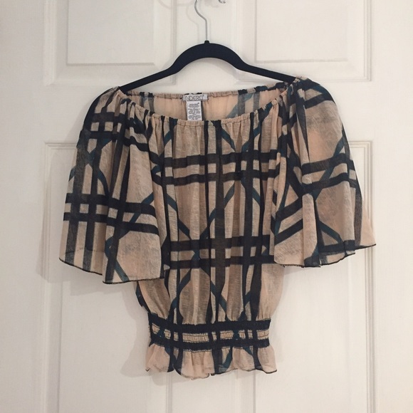 Off shoulder ruched neck top small