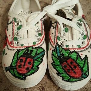 Little girls ladybug sneakers