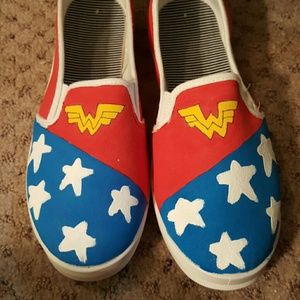 Wonder woman Hand-painted sneakers