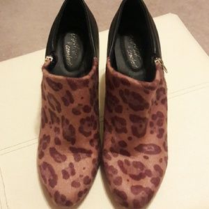 Amazing 3" leopard black bootie boots