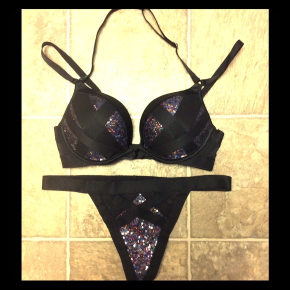 Victoria's Secret Bling Bra Set