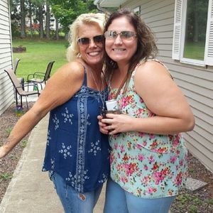 Meet your Posher, Desiree