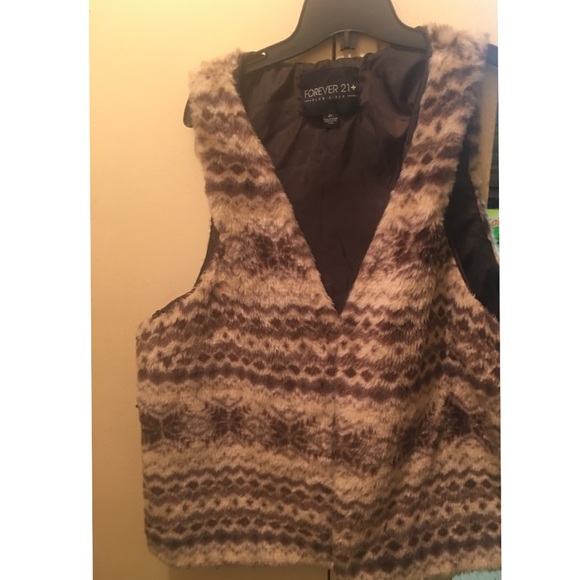 Plus Size Faux Fur Vest