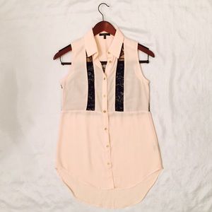Sleeveless Lace Portfolio Shirt