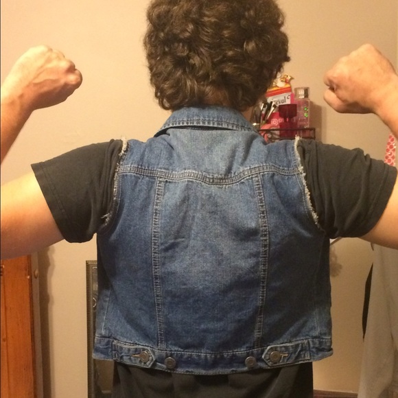 Mossimo Jean Jacket - Picture 2 of 3