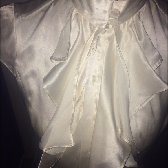 Stunning white high neck blouse with flair!!