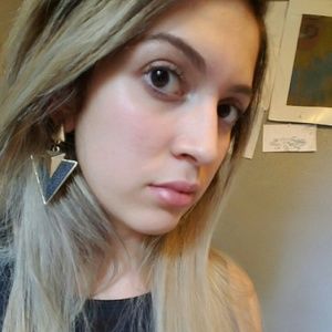 Meet your Posher, Saira