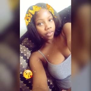 Meet your Posher, Connisha