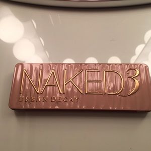Urban decay naked 3