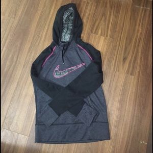 Nike therma-fit sweatshirt.