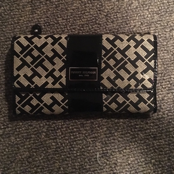 Tommy Hilfiger Wallet
