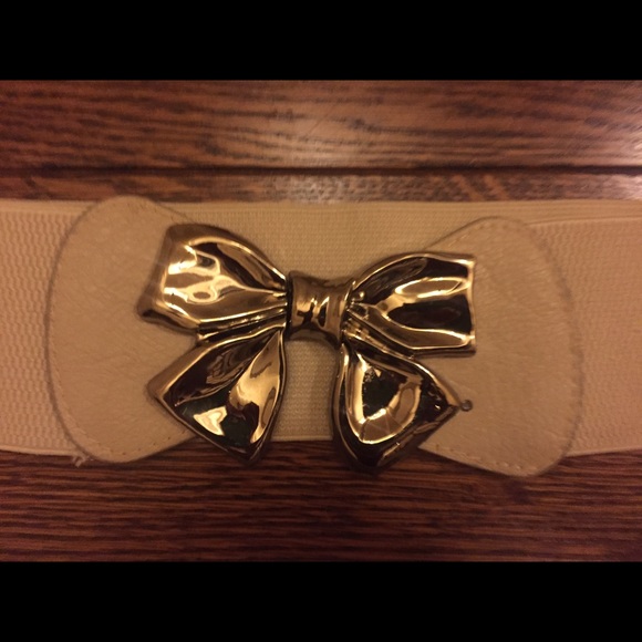 Bow Belt - Picture 2 of 2