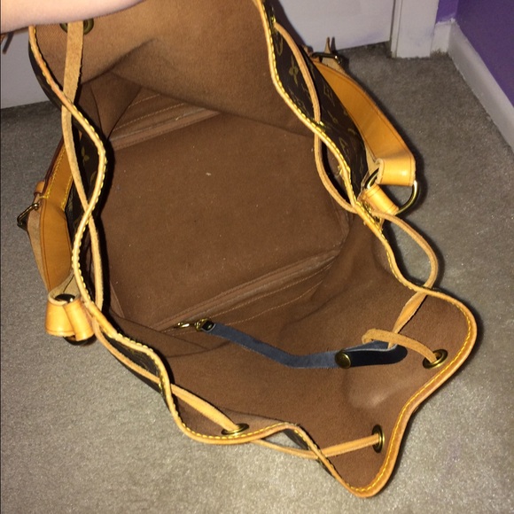LOUIS VUITTON HOBO BUCKET BAG LIKE NEW - Picture 2 of 4