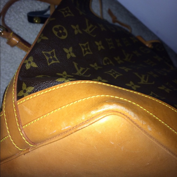 LOUIS VUITTON HOBO BUCKET BAG LIKE NEW - Picture 4 of 4