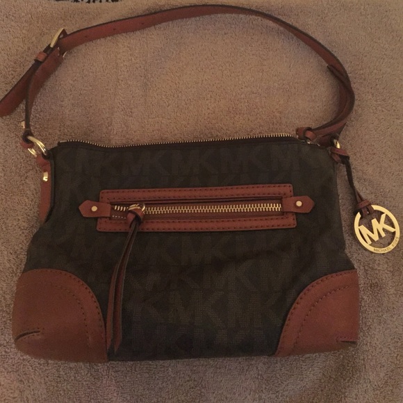 Authentic small MK flash sale today only⚡️