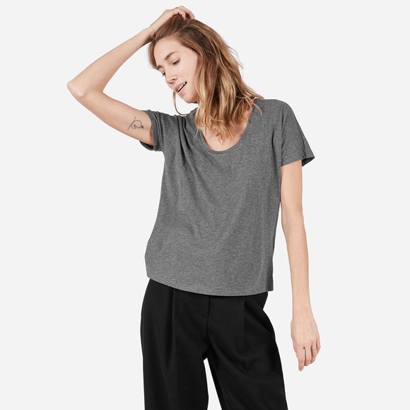 Everlane heather gray cotton u-neck tee shirt