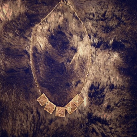 Banana Republic gold necklace