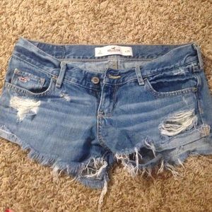 Hollister Jean Shorts ✨