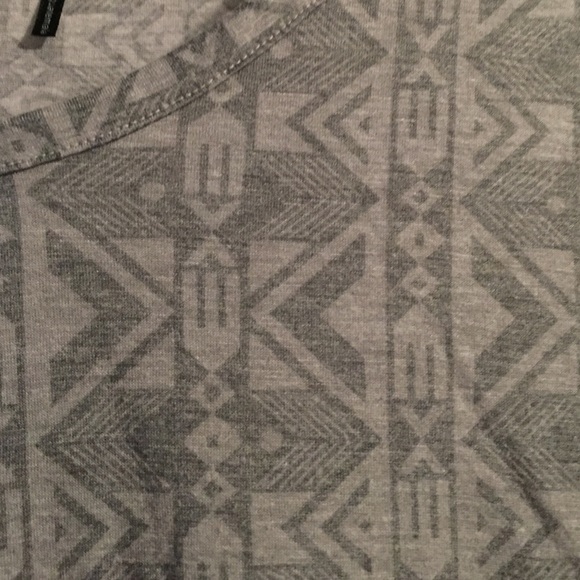 Grey Patterned TShirt - Picture 3 of 3