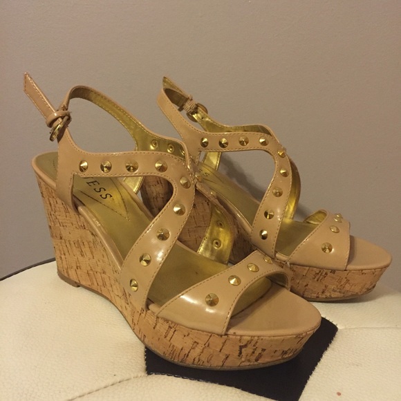 Guess wedges
