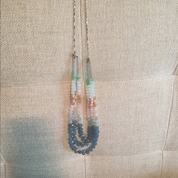 Beaded necklaces - Picture 2 of 4