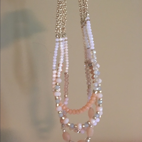 Beaded necklaces - Picture 4 of 4