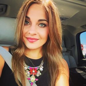 Meet your Posher, Paige