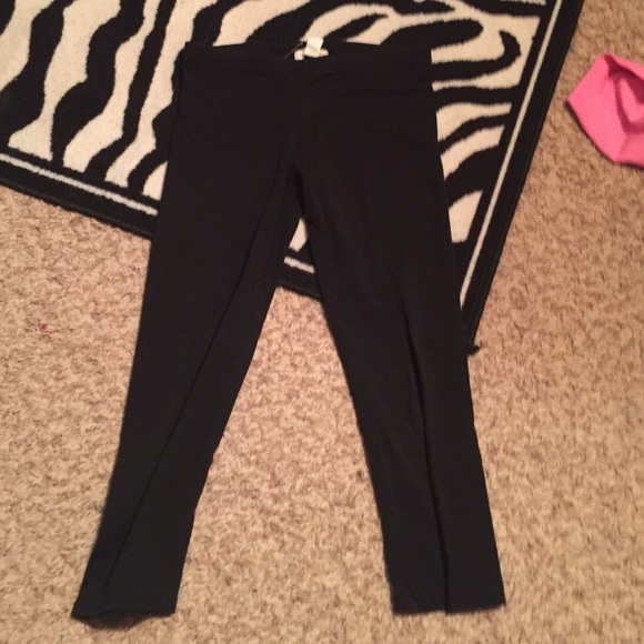 Cropped Black Leggings
