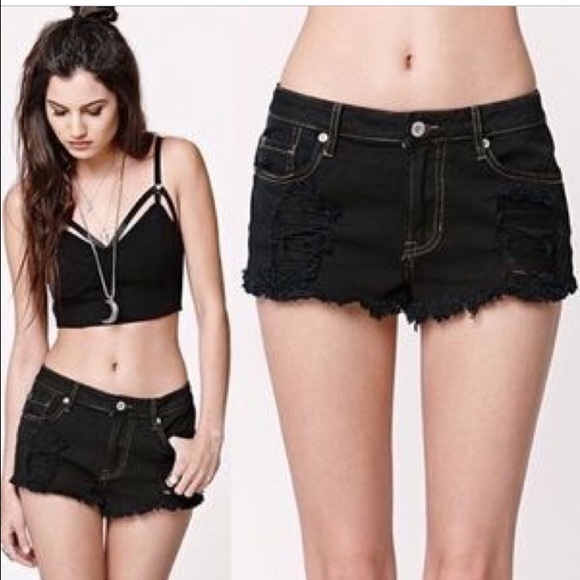 Black gypsy warrior shorts👽