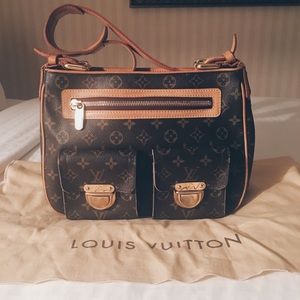 Louis Vuitton shoulder tote
