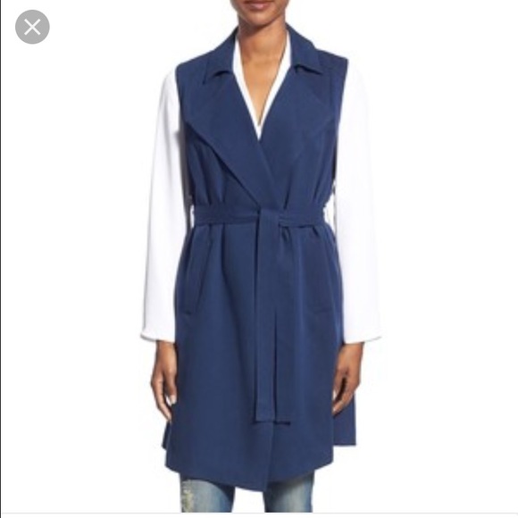 Halogen sleeveless trench